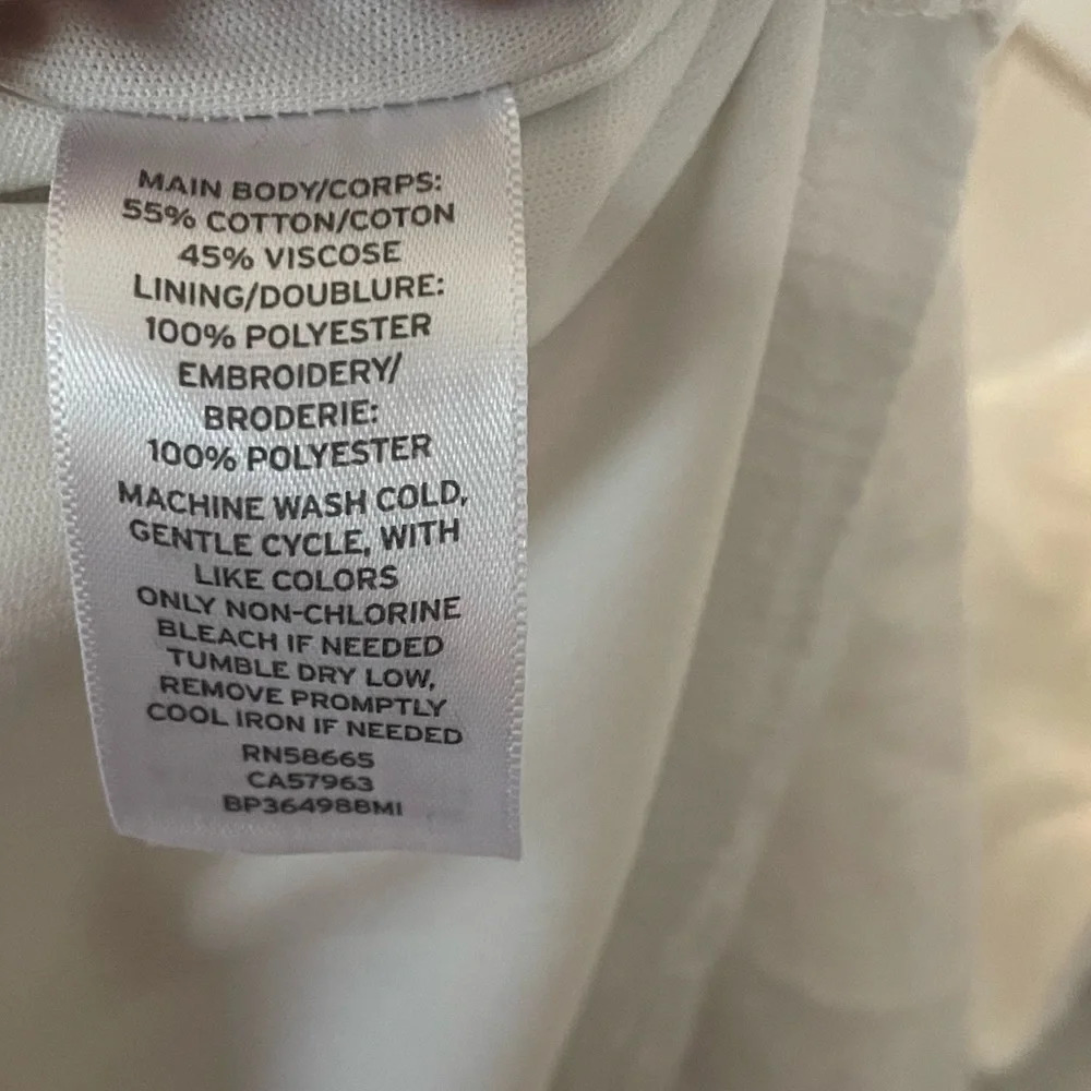 Sun & Shadow white embroidered dress size XS - Picture 4 of 4